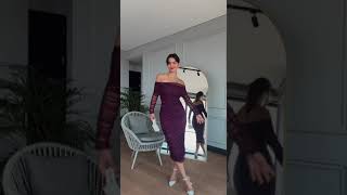 Büyüleyici Mor Uzun Kollu Tül Detaylı Straplez Elbise Şıklığın Tanımı