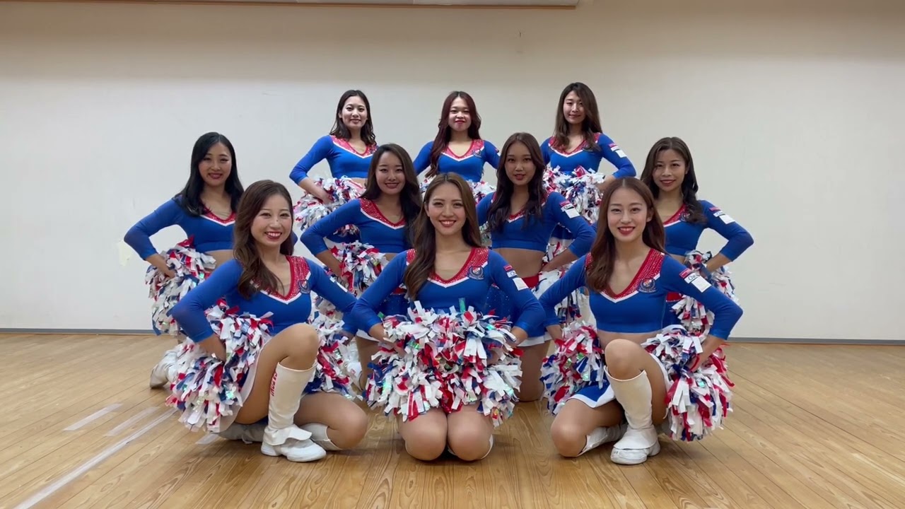 赤い羽根共同募金運動の応援 ～横浜F・マリノス チアリーディング