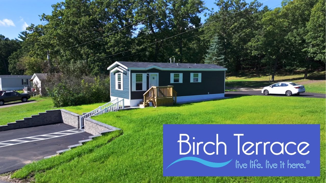 Menomonie, WI: Birch Terrace Manufactured Home Community