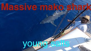 400 POUND SWORDFISH VS MASSIVE MAKO SHARK