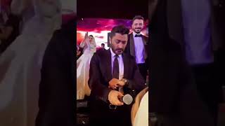 تامر حسني يحرج قريبة العروسة عند حضوره فى الفرح