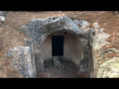 Dülük Kaya Mezarları Gaziantep Dülük Baba Mesire Alanında Dülük Nekropol Alanı