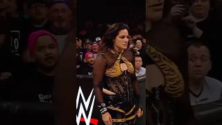Like are you joking??? No one likes a sore loser, Raquel Rodriguez 🙄🍅 #WWERaw