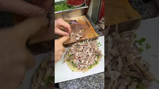 İzmirde Meşhur Hisarönü Söğüşcusu Mustafa Ustadan Kuzu Söğüş Dürüm Hi̇kâyesi̇