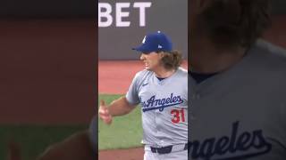 Tyler Glasnow might be injured — Dodgers ace leaves with an apparent issue with his right hand