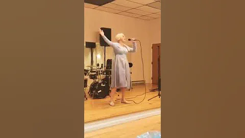 Show Yourself- Christina Summers  Elsa Impersonator
