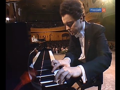 Evgeny Kissin plays Prokofiev Romeo & Juliet & Piano Sonata no. 8 - video 2009