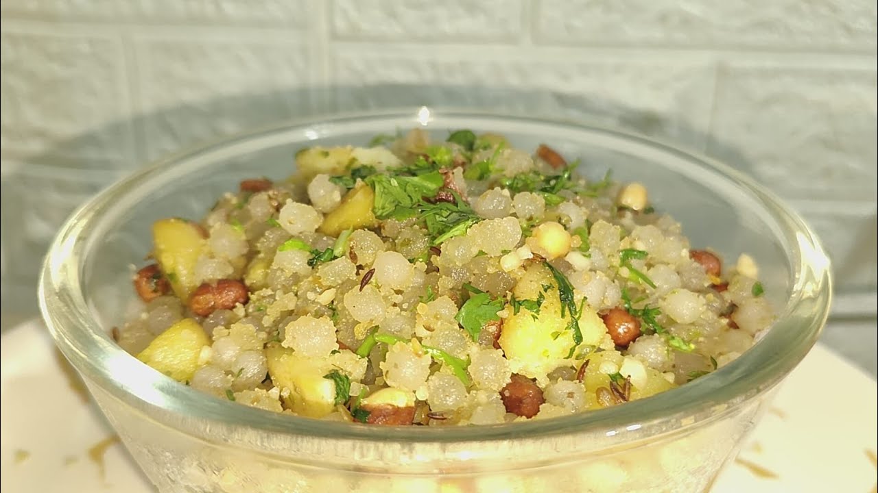 Vrat m bhukhe kyu rehna h yeh log sabudana khichdi khalo.#ytshorts #viral #viralvideo #fyp #sabudana