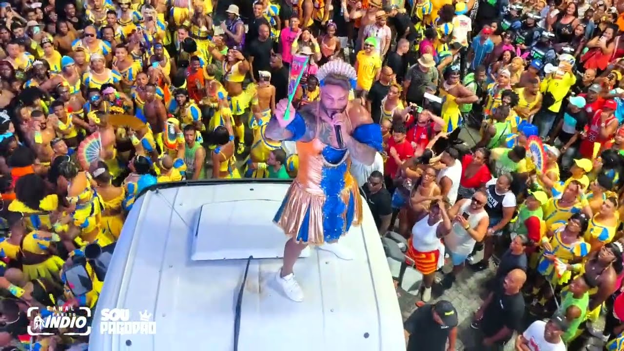 TONY SALLES | sobe na CAPÔ DO TRIO e AGITA O BLOCO MUQUIRANAS #carnaval2026 | SÓ AS PEDRADAS
