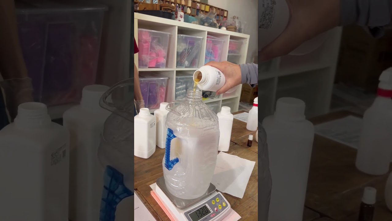 這堂課最大的特色是這就是手作最迷人的地方把原料變成生活中的小物 #101soap台灣皂料館 教學糸列|課程預約與詢問請私訊 / 加官方帳號LINE ID :@101soap告知想上的課程+可上課時段 縮圖