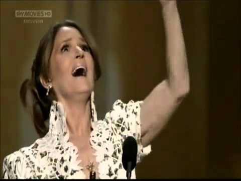 MELISSA LEO SWEARS DURING OSCAR SPEECH