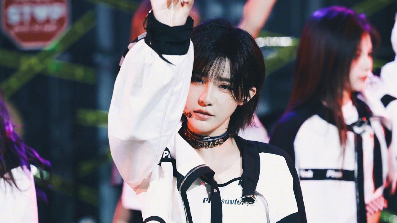 Παρακολούθηση 【SNH48】TEAM X 王晓佳“NewDay”毕业公演 20230819 《下一个黎明》 στο YouTube