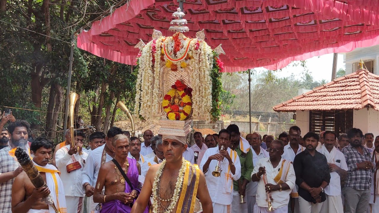 ರಥಾರೋಹಣ - 2026 ಅಗ್ರಹಾರ ವೀರಸ್ತಂಭ ಶ್ರೀ ದುರ್ಗಾಪರಮೇಶ್ವರಿ ದೇವಸ್ಥಾನ ಏಣಗುಡ್ಡೆ, ಕಟಪಾಡಿ #agrahara #katapadi