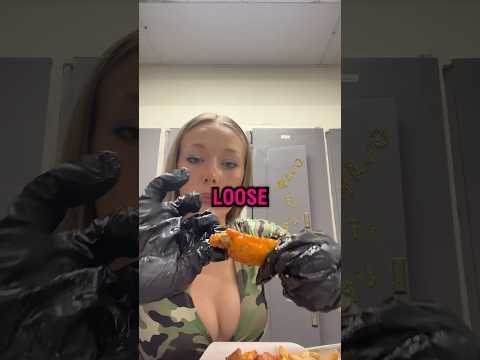 The Easiest Life Hack When Eating Chicken Wings 🍗