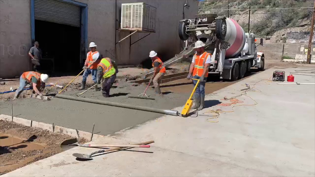 Spin Screed® The World's Lightest Power Concrete Roller Screed from