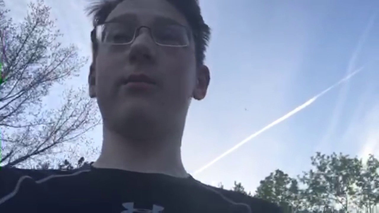 MY FIRST FRONTFLIP ON FLAT!!!