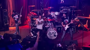 Awake For Days - A New Sun Live at Whisky a go-go