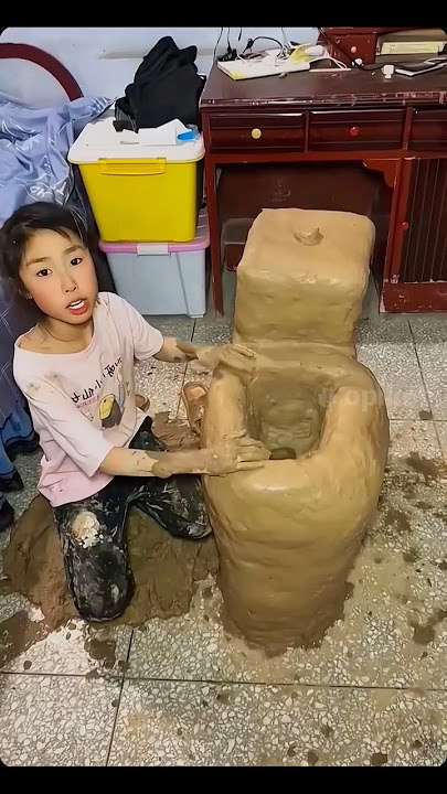 bocil cewek op viral‼️ Bikin Toilet dari Tanah di Dalam Kamarnya 😮
