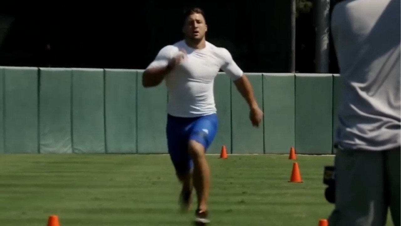 Tim Tebow's MLB Tryout Was Openly Mocked