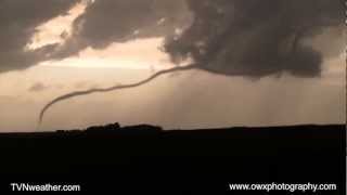 Spectacular tornado rope-out! May 25, 2012