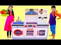 Wendy Pretend Play Desafío de Cocinar con Comiditas de Juguetes para Niños  | Juguetes de Cocina