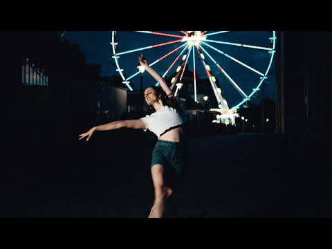 Björn Amadeus - Es tut manchmal weh (Official Music Video)