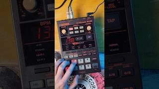 Today things got CRUNCHY! π€―π€―π€―
The SP202 is iconic for its size, looks and gritty sounds that you can get when you use the lower sample grades. For this beat I made a drum loop using my LOFI Drums V.6 pack, sampled that into the 202 and then sampled various parts of a record to lay over the top like chops. #sp202 #beatmaking #beatmaker #lofi #lofihiphop Today things got CRUNCHY! π€―π€―π€―