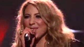 Stevie Nicks Plays Herself On Nbcs Up All Night On Thursday