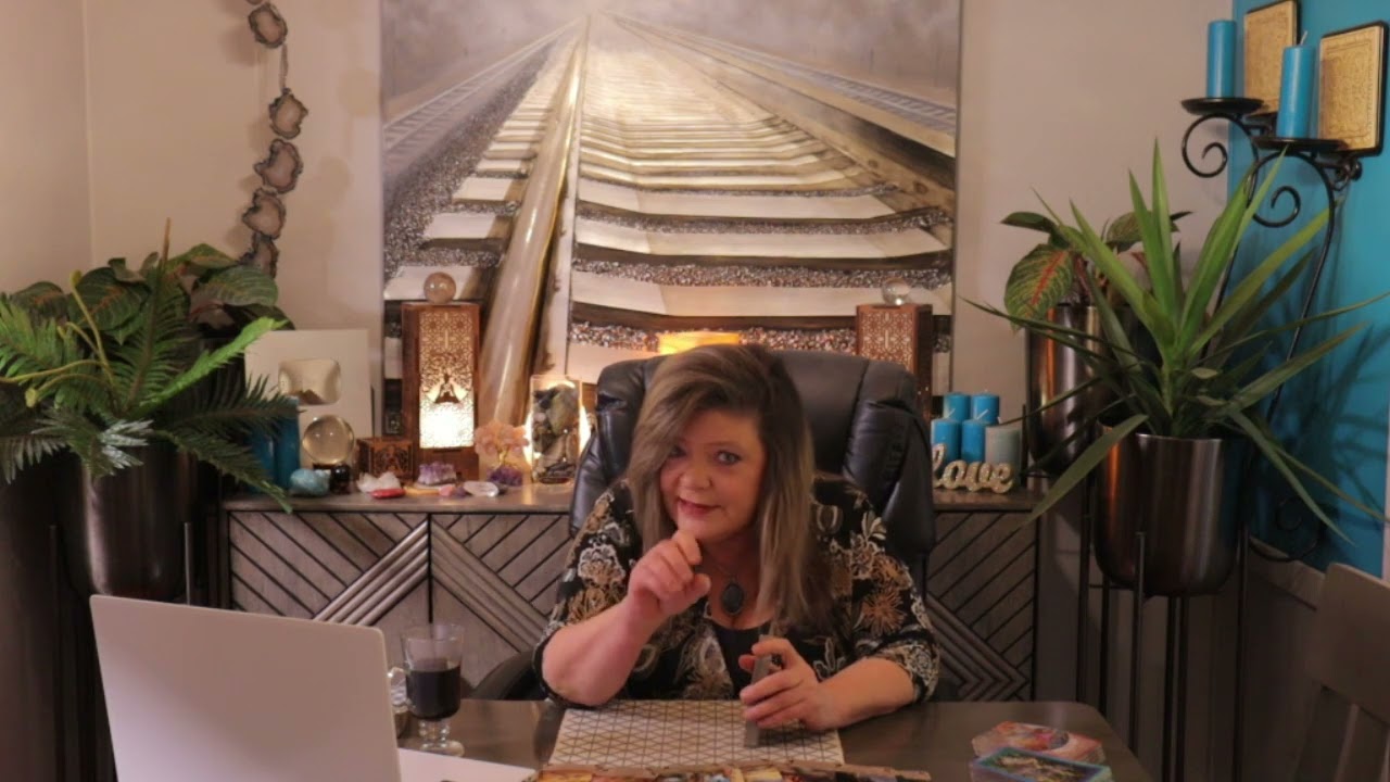 CAPRICORN WHAT EVER THIS EMPRESS HAS BEEN ACCUSED OF THEY ARE COMPLETELY INNOCENT/VINDICATION