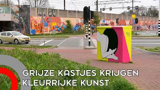 Grijze Elektriciteitskastjes Maken Plaats Voor Kleurrijke Kunst Hier Word Ik Vrolijk Van