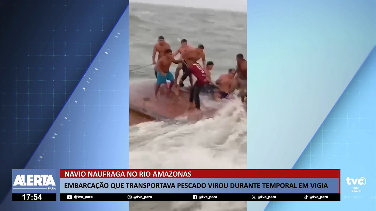 Navio com carga de pescado naufraga no Rio Amazonas, em Vigia