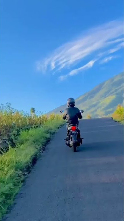 NAIK MOTOR PAGI HARI SAMBIL LIHAT GUNUNG | HALU STORY #shorts  #storyhalu #storyig #storywa