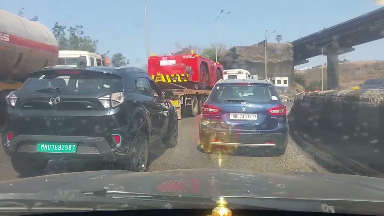 Mumbai Pune Expressway. GHAT in 40 mins.