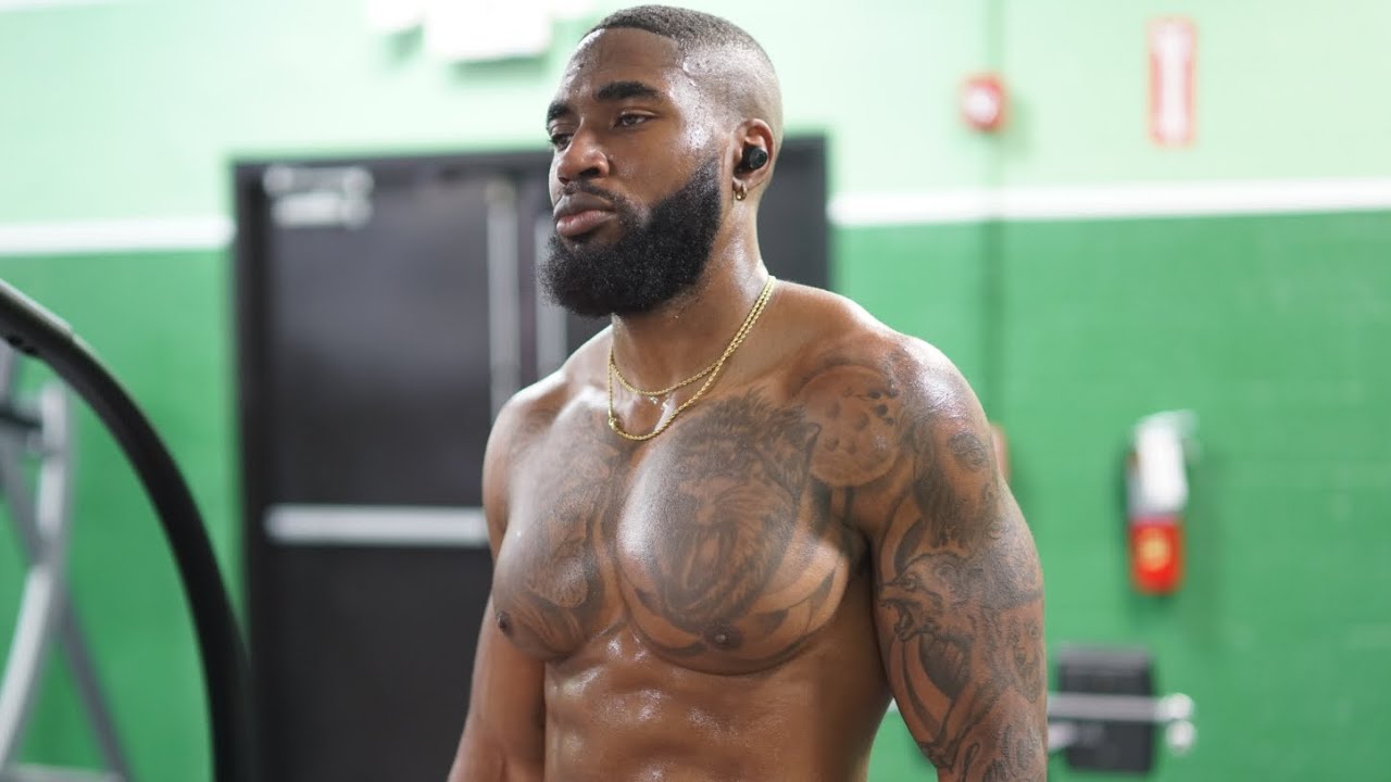 The Uncomfortable Truth About Attracting Women (It Starts with Your Body)