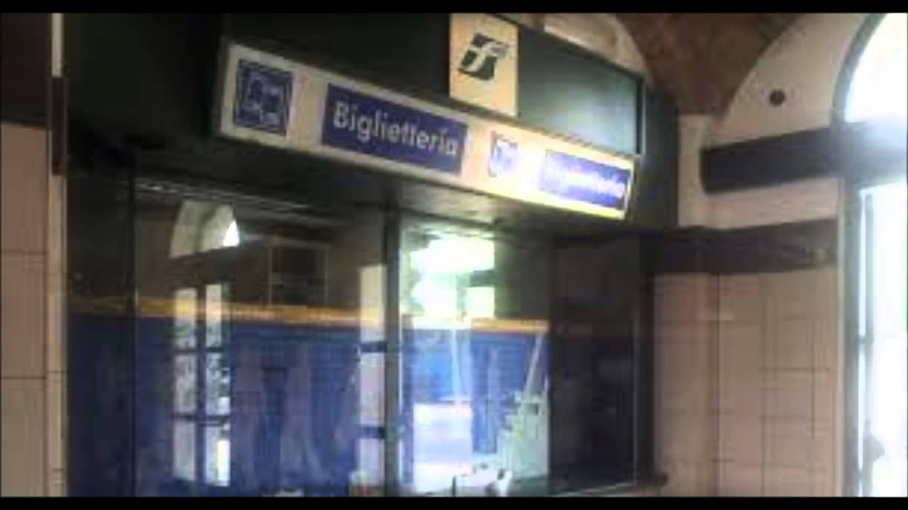 Annunci alla Stazione di Rieti