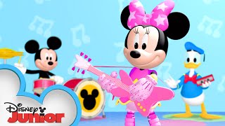 Minnie's a Pop Star 🎤| Mickey Mornings | Mickey Mouse Clubhouse | @disneyjunior screenshot 3