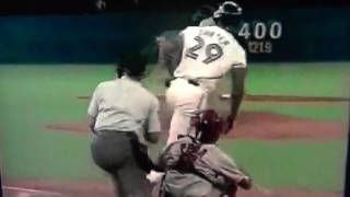 Joe Carter Takes The Rocket Roger Clemens Deep!
