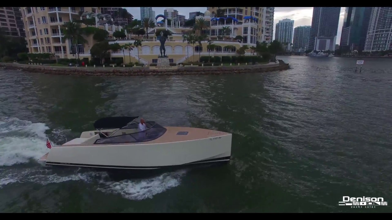 ⁣VanDutch 30 In Miami, FL [Drone]