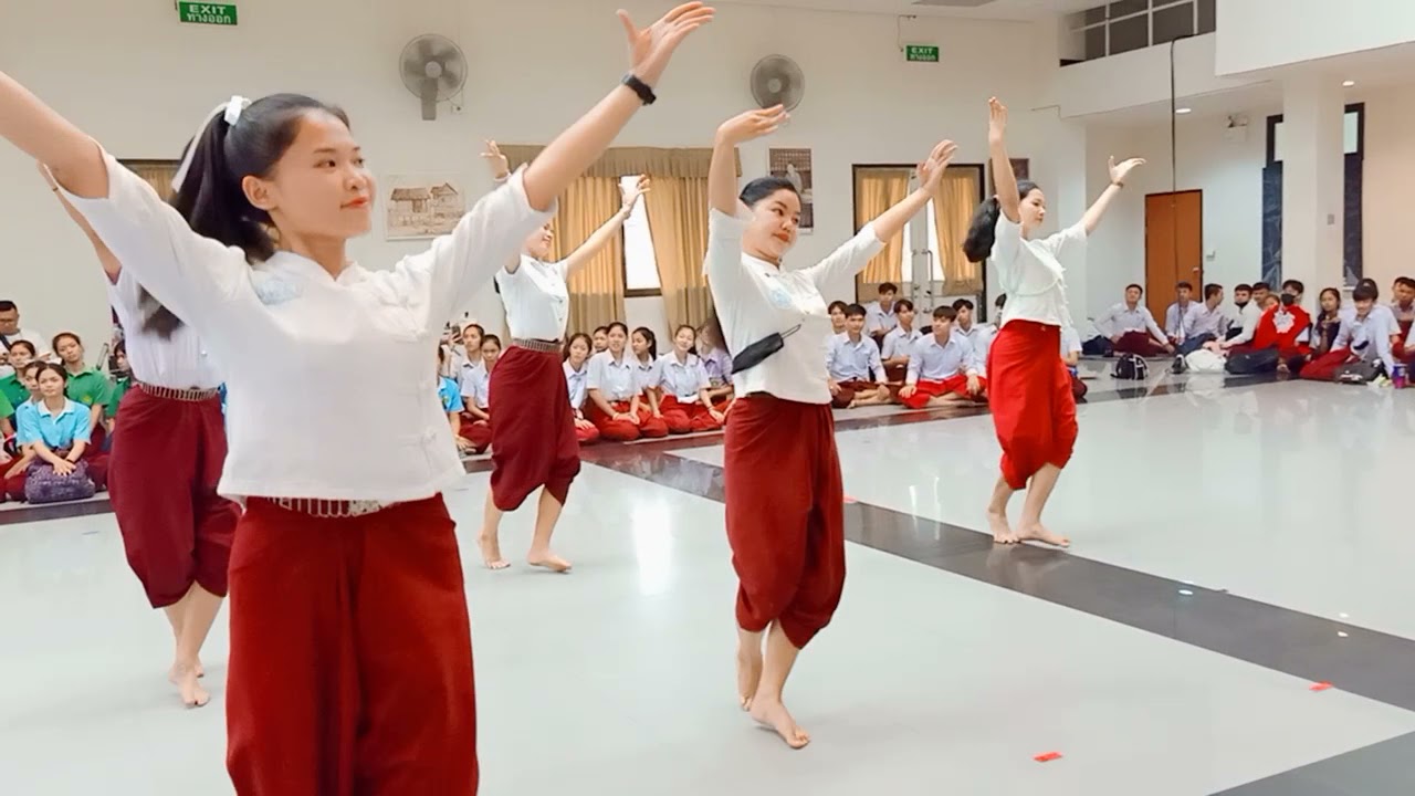 ฟ้อนถิ้งบ้อง วนศ.สุโขทัย💗วนศ.เชียงใหม่ (ซ้อมใหญ่) @สี่ภาคกาฬสินธุ์ ปี2564