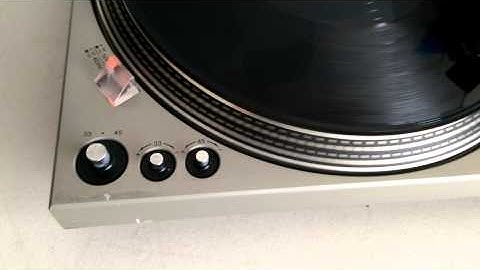 Vintage Technics SL-1600 Direct Drive Automatic Vinyl Record Player DJ Turntable Demo