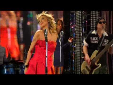 Ол үлкен ағынмен келді