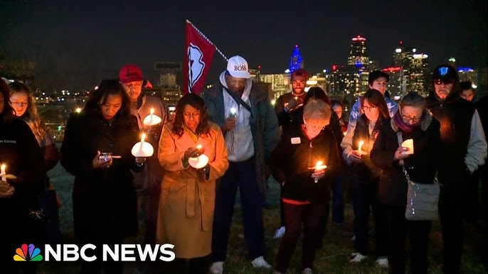 Kansas City Community Honors Victims Of Parade Shooting