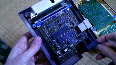 Nintendo Famicom and AV Famicom PCB Comparison Quick Look