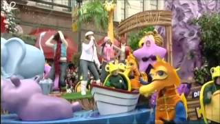 Rihanna - Pon De Replay (At Macys Thanksgiving Day Parade 2005)