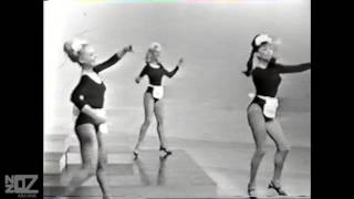 Vignette de la vidéo "Johnny Farnham - Sadie (The Cleaning Lady) (1968)"