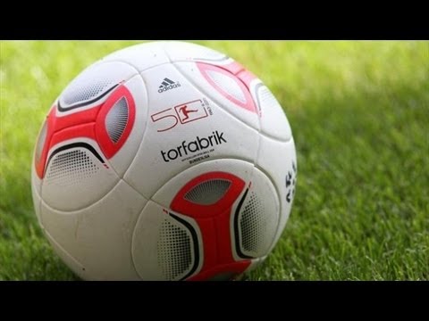 Adidas Torfabrik 3 Official Matchball 