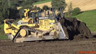 4K| Caterpillar D11R Pushing Topsoil