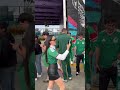 Madrugan aficionados para ser los primeros en ingresar al Estadio Ciudad de México