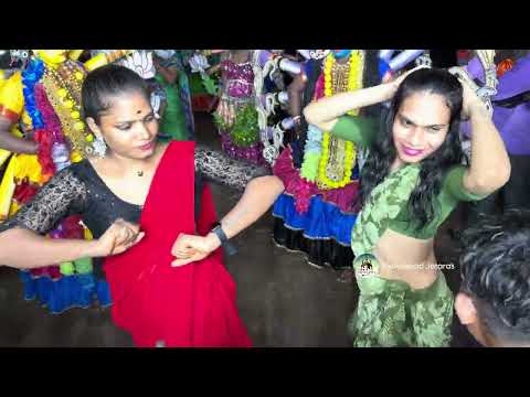 Pavani Bujji Vs Red Colour Saree Tennmaar ultimate Dance - Teenmaar Dance Steps