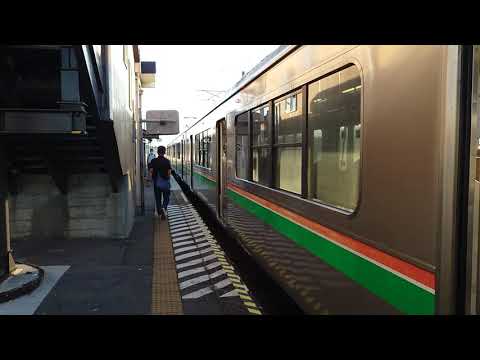 新田駅、東北本線下り、2557M 普通石越行き出発シーン、701系1000番台F4-29